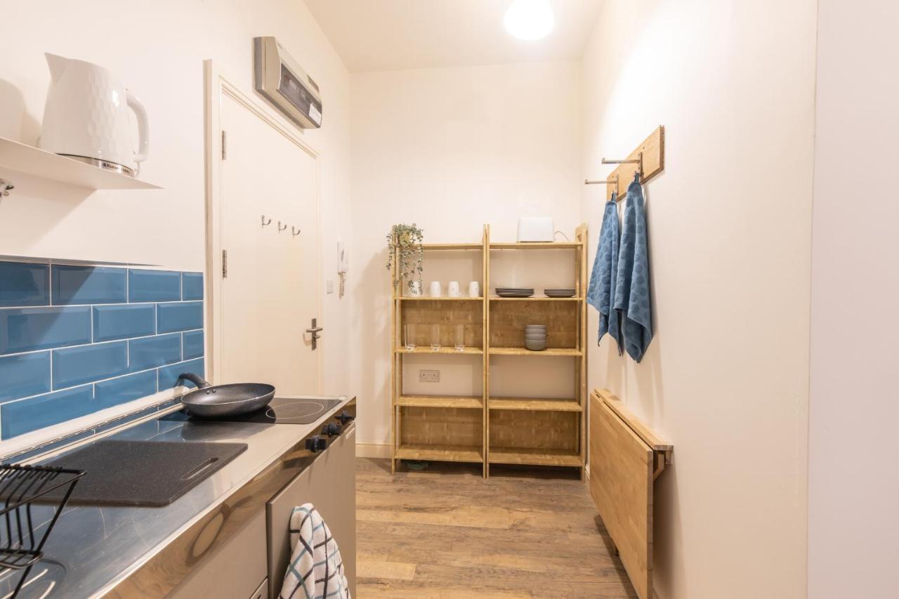 Cosy Modern Apartment, Grand Victorian Building, 5 Mins To Coventry City Centre Екстериор снимка